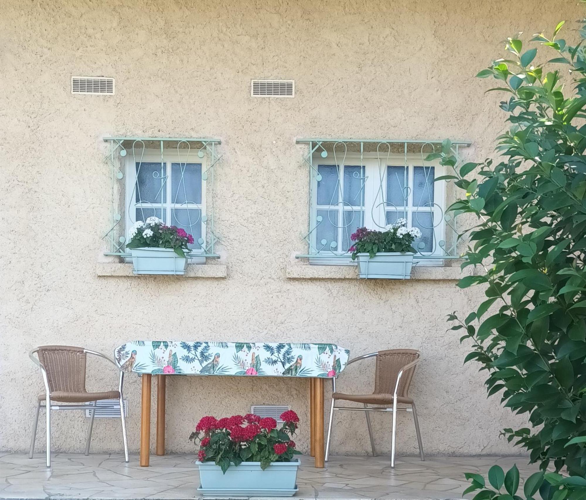 Gentil Coquelicot Lägenhet Mirepoix  Exteriör bild